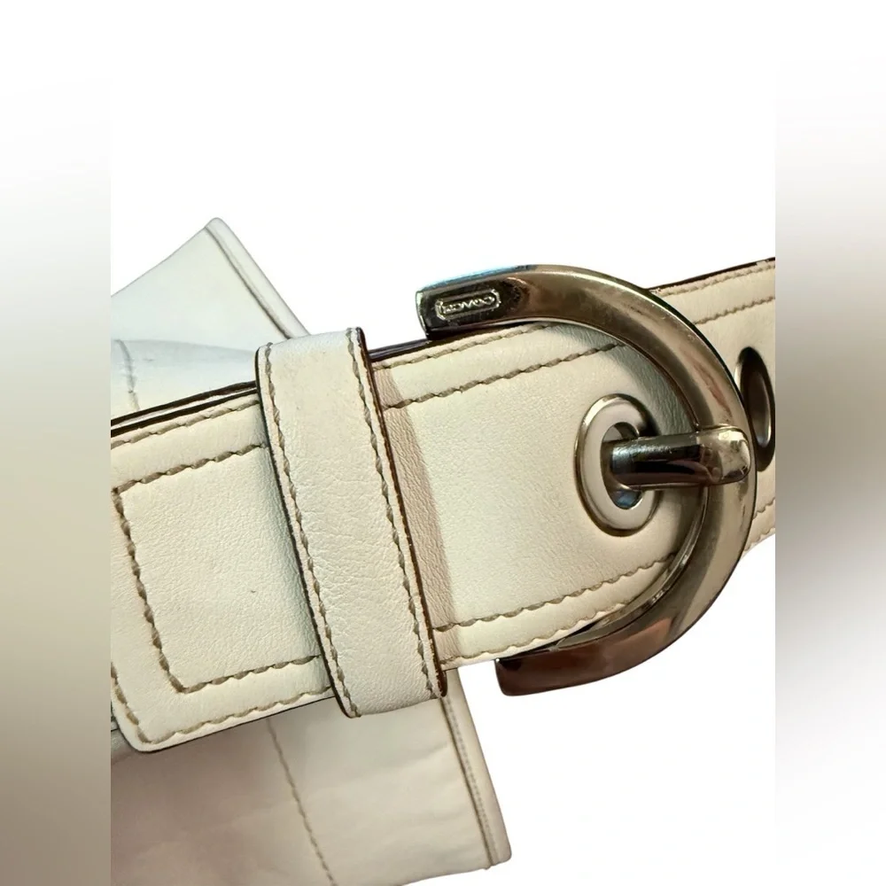 Coach Leather 8A03 Shoulder Bag in Bone With Silver Hardware